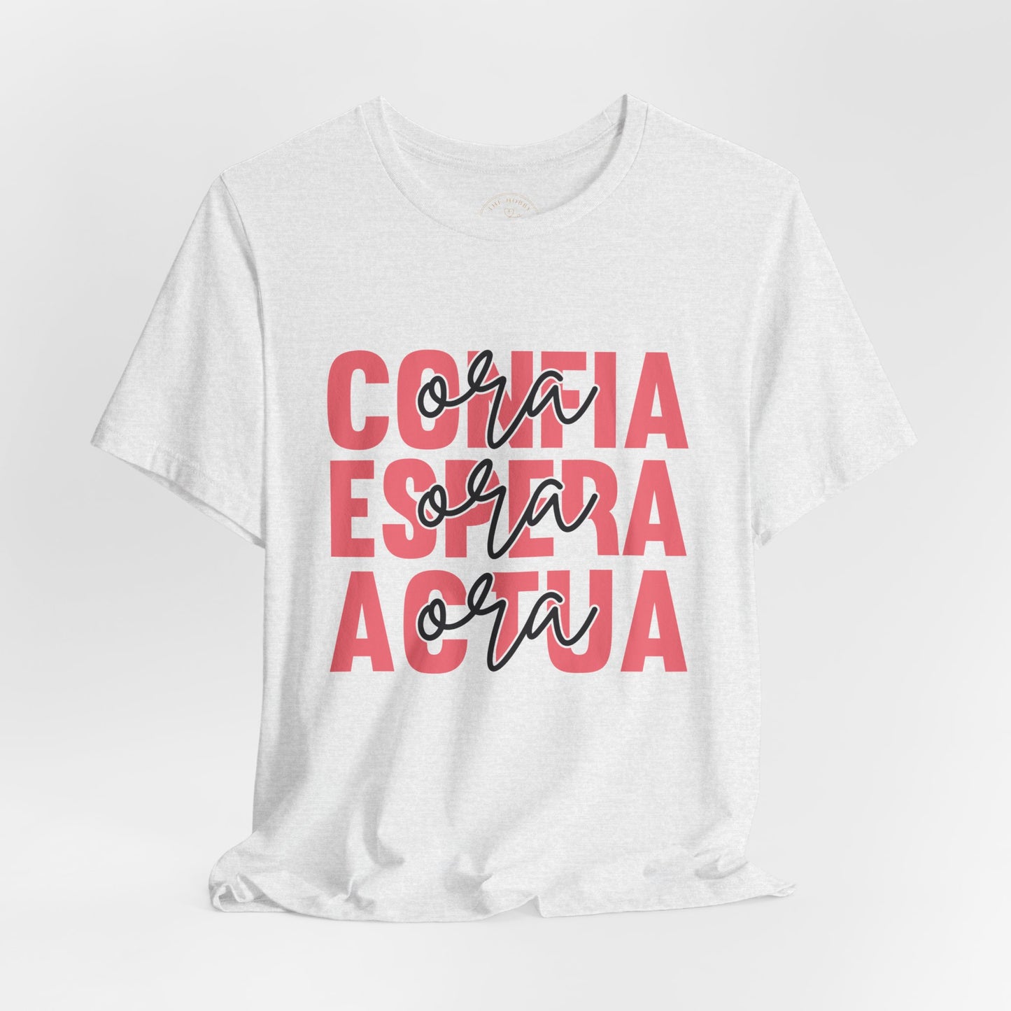 Coração Está Atoja Graphic Tee