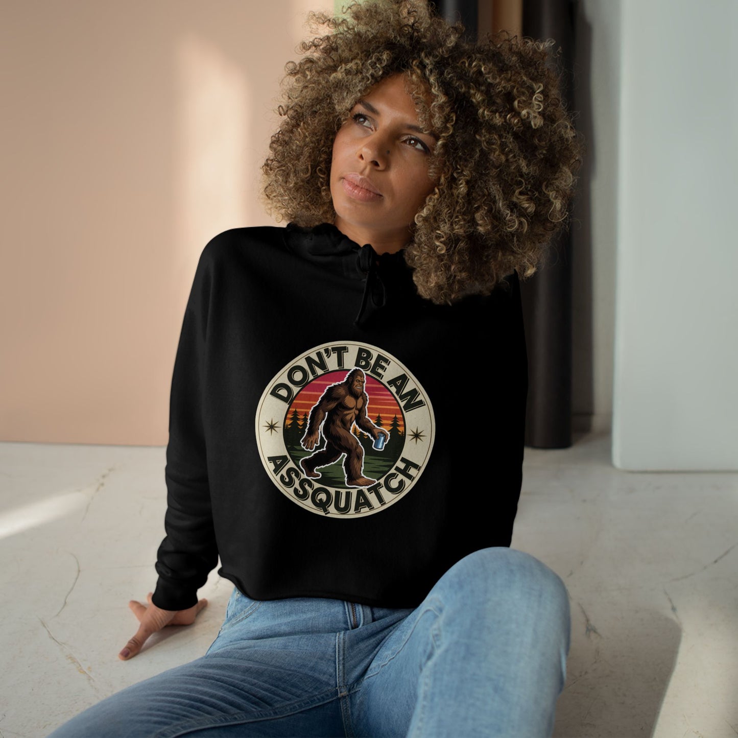 Women's Sasquatch Graphic Crop Hoodie |