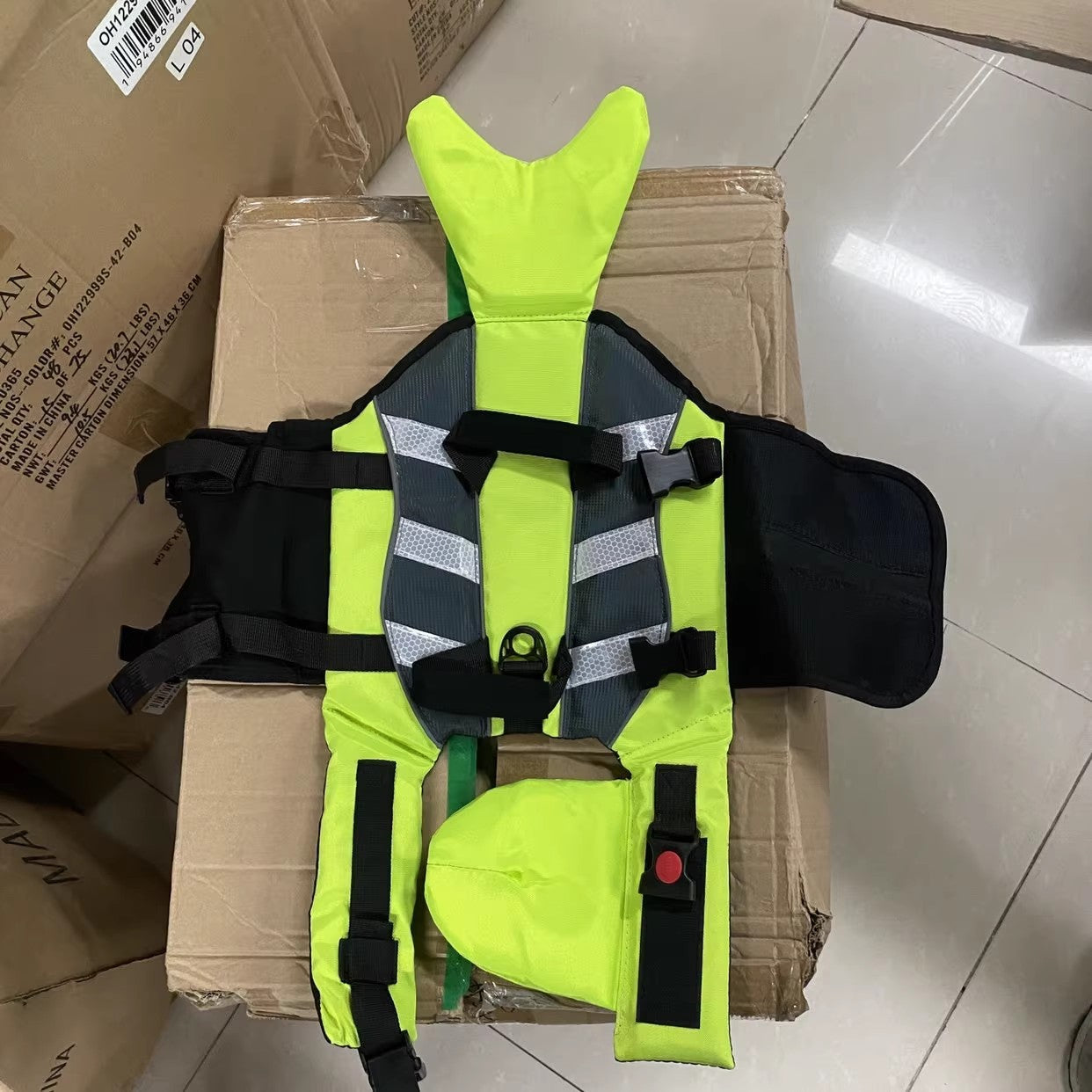 Reflective Dog Life Jacket with Rescue Handle